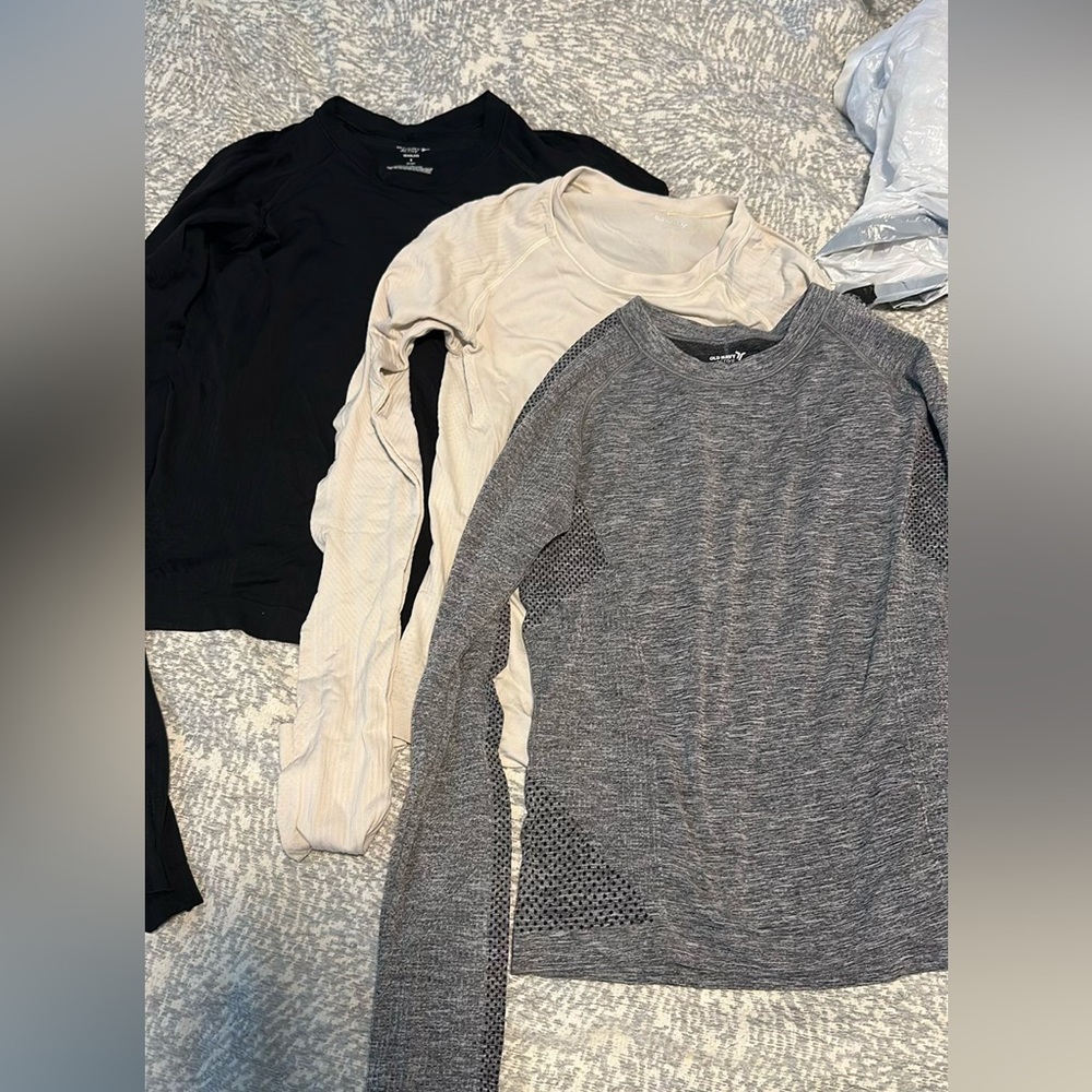 Long Sleeve Workout Shirts